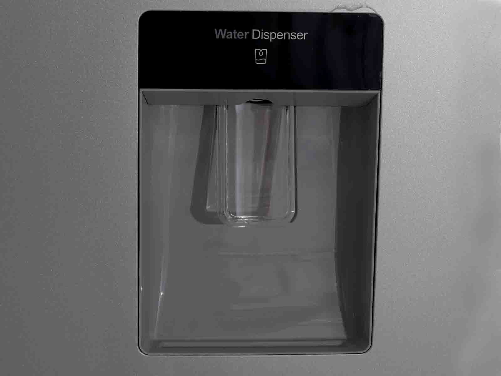 Imagen de producto Nevera 211l/7.45pc, c/dispensador de agua, plateado (f) 5